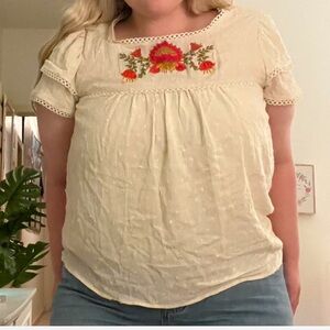 Rose&Olive Blouse Embroidered Flower Cream Colored Brand New Size Large